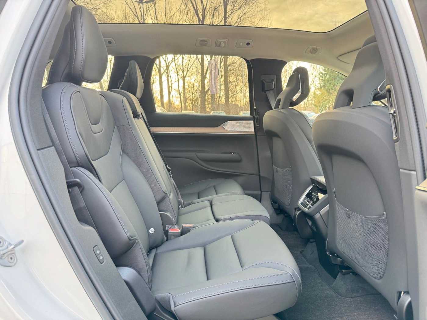 Volvo EX90 – Bild 6