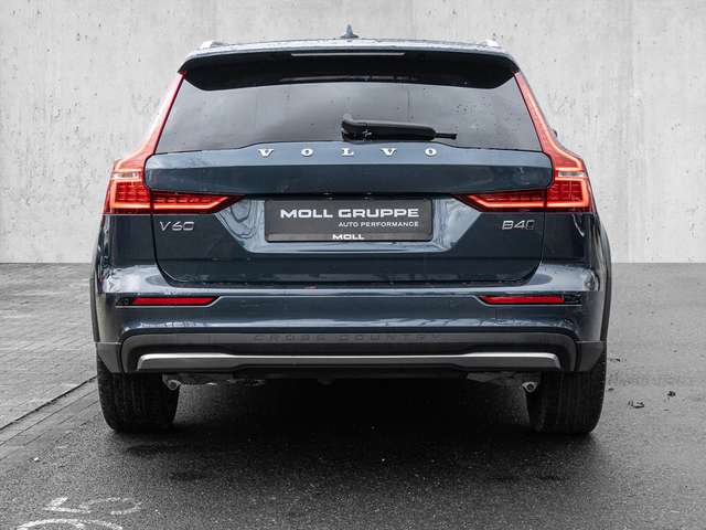 Volvo V60 Cross Country – Bild 5