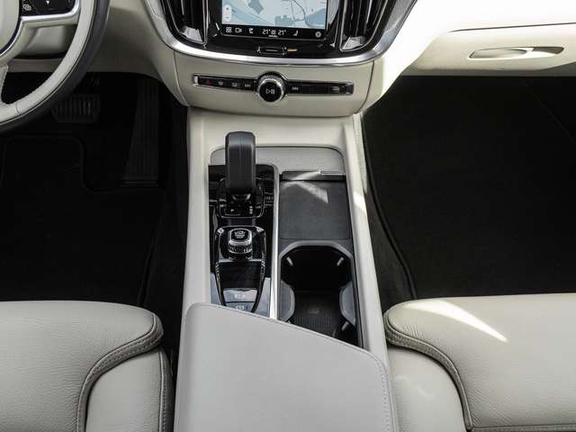 Volvo V60 Cross Country – Bild 14