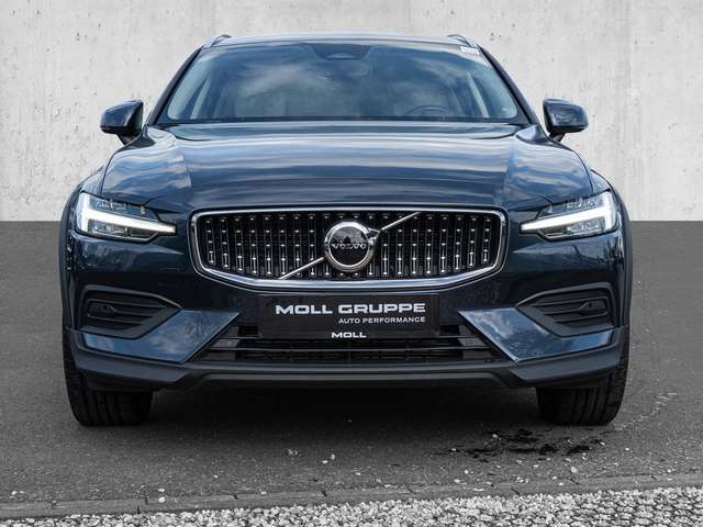 Volvo V60 Cross Country – Bild 3