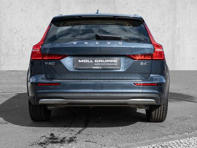 Volvo V60 Cross Country – Bild 6