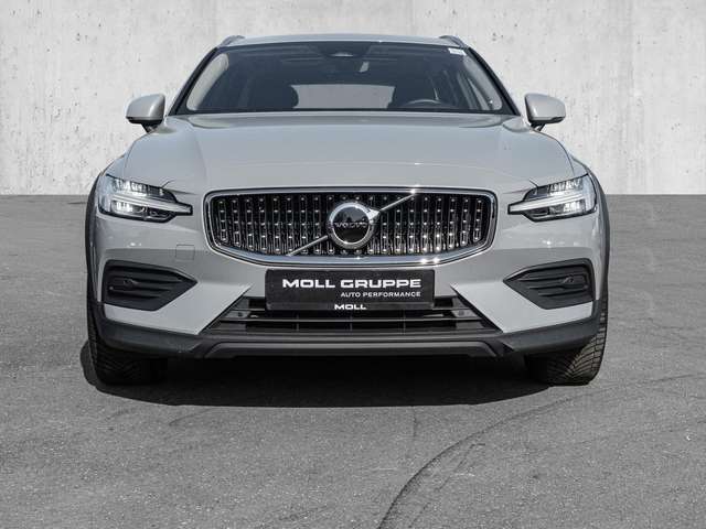 Volvo V60 Cross Country – Bild 3