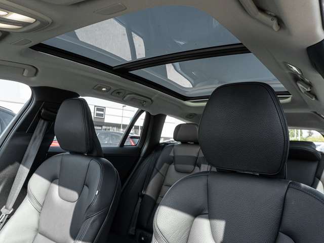 Volvo V60 Cross Country – Bild 8