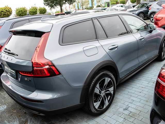 Volvo V60 Cross Country – Bild 4