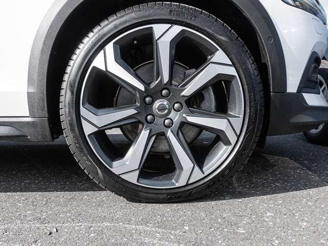 Volvo V60 Cross Country – Bild 7