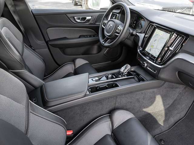 Volvo V60 Cross Country – Bild 8