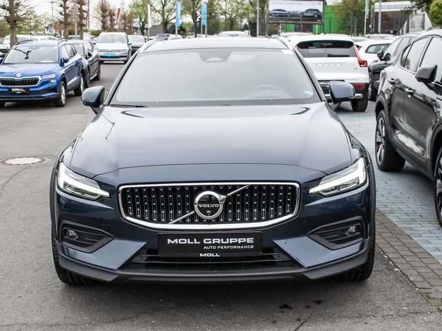 Volvo V60 Cross Country – Bild 3