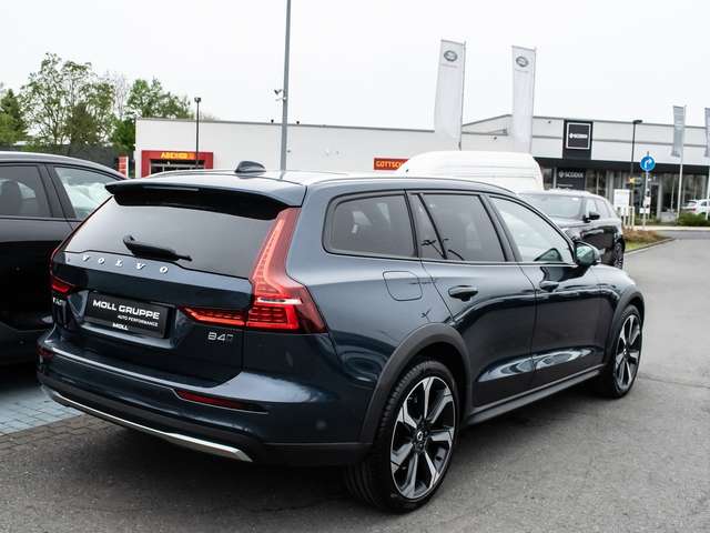 Volvo V60 Cross Country – Bild 5