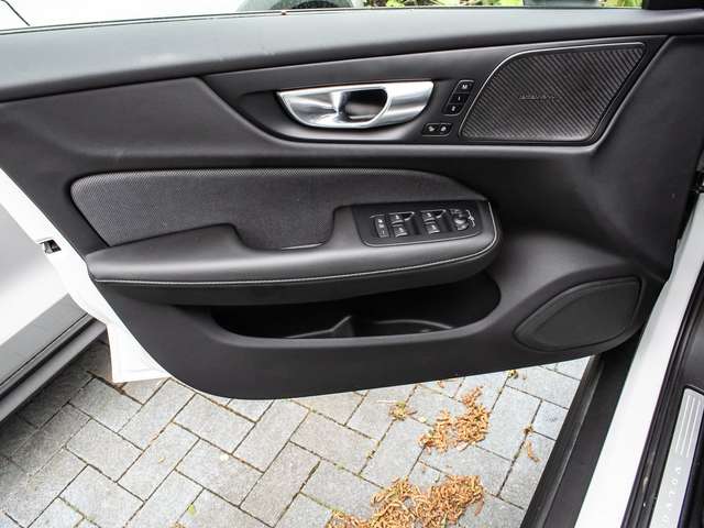 Volvo V60 Cross Country – Bild 18