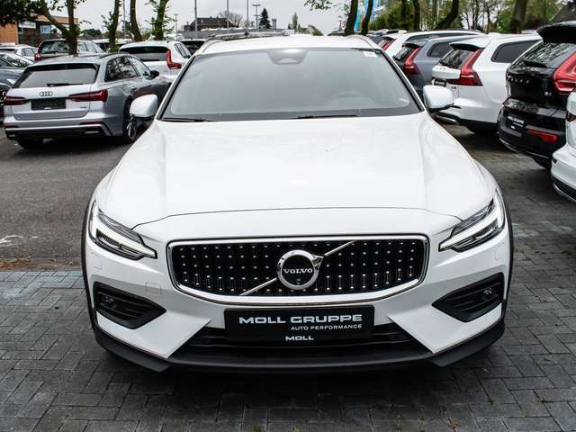 Volvo V60 Cross Country – Bild 3