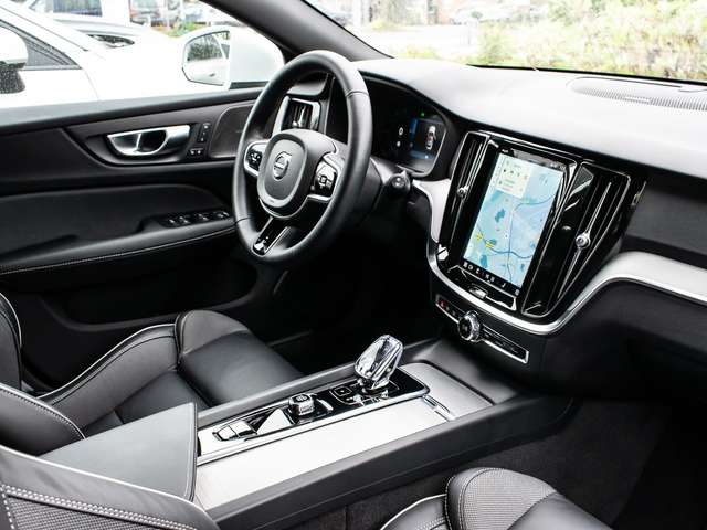 Volvo V60 Cross Country – Bild 8