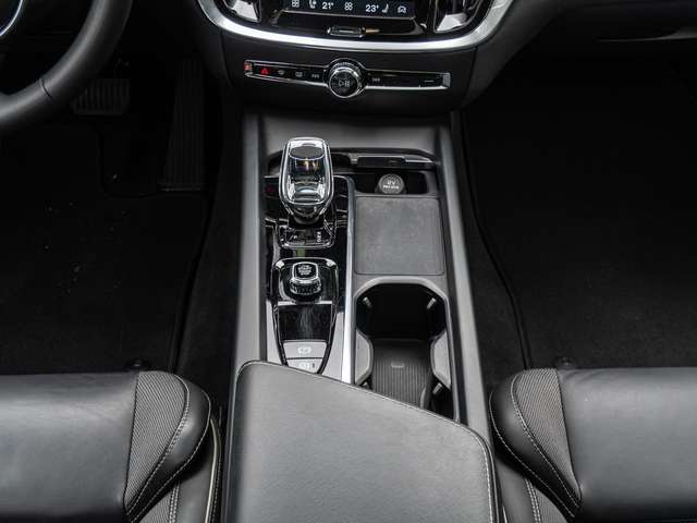 Volvo V60 Cross Country – Bild 15
