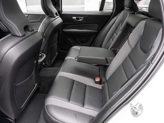 Volvo V60 Cross Country – Bild 17