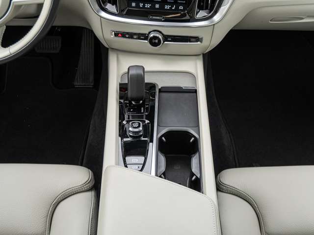 Volvo V60 Cross Country – Bild 15