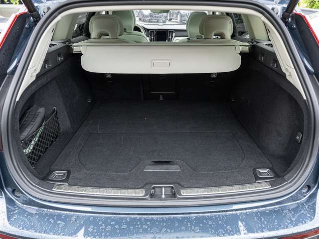 Volvo V60 Cross Country – Bild 18