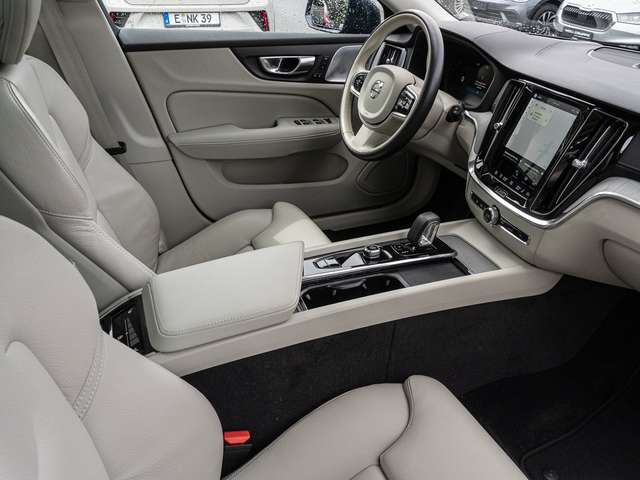 Volvo V60 Cross Country – Bild 9