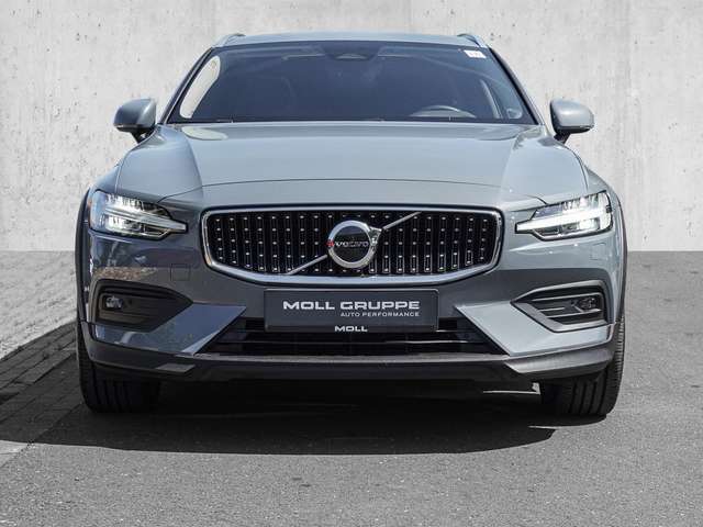 Volvo V60 Cross Country – Bild 3