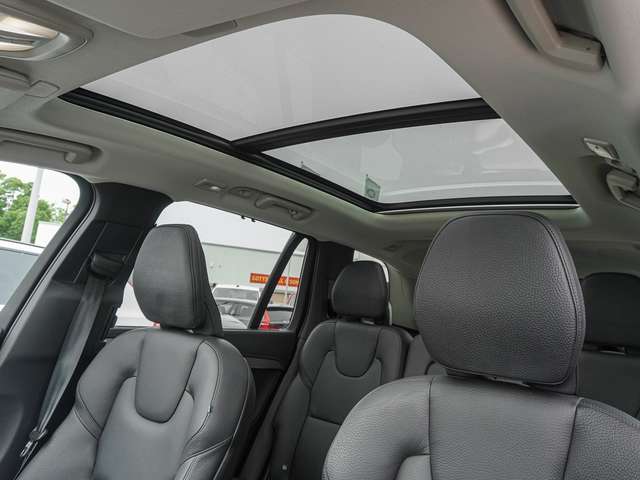 Volvo XC90 – Bild 8