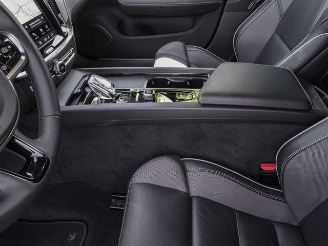 Volvo V60 Cross Country – Bild 14