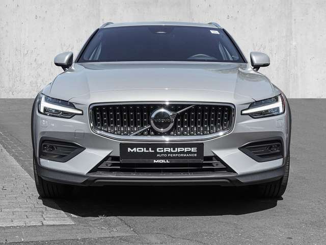 Volvo V60 Cross Country – Bild 3