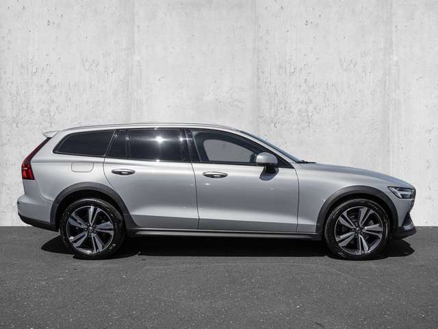 Volvo V60 Cross Country – Bild 5