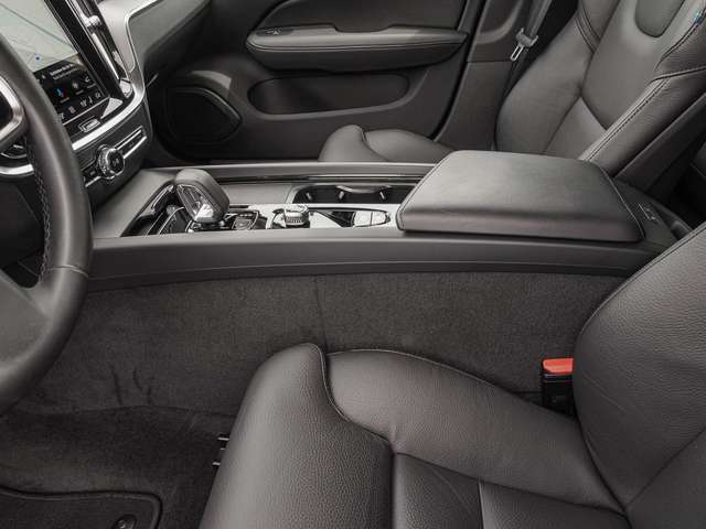 Volvo V60 Cross Country – Bild 14
