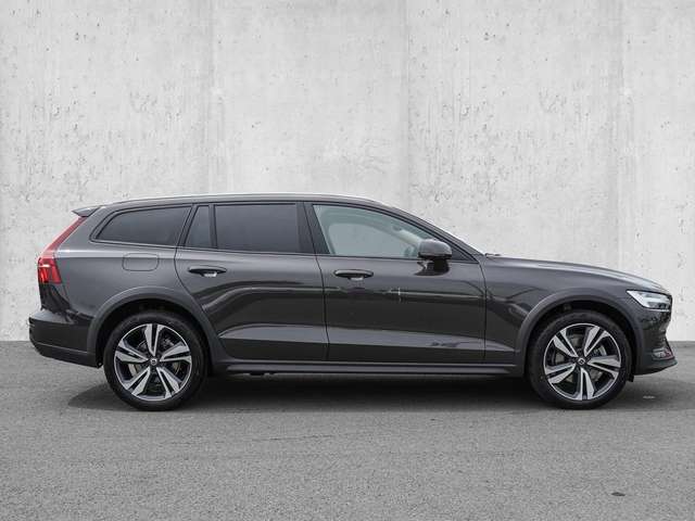 Volvo V60 Cross Country – Bild 5