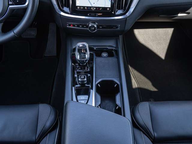 Volvo V60 Cross Country – Bild 13