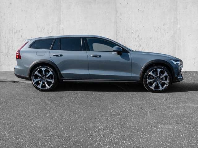 Volvo V60 Cross Country – Bild 5