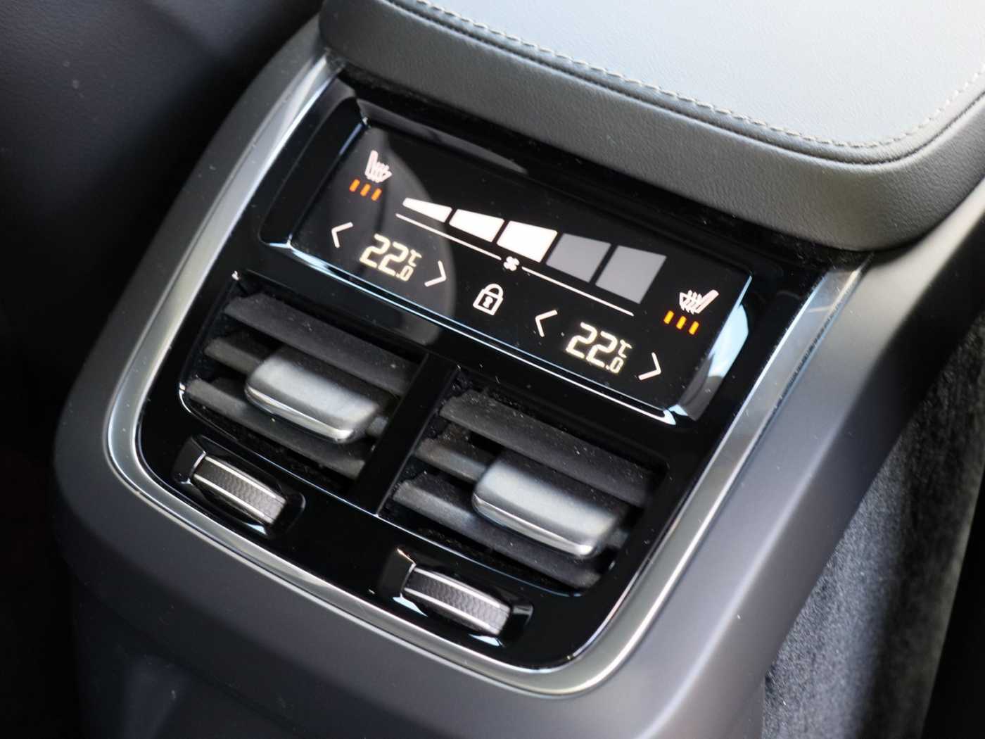 Volvo XC90 – Bild 15