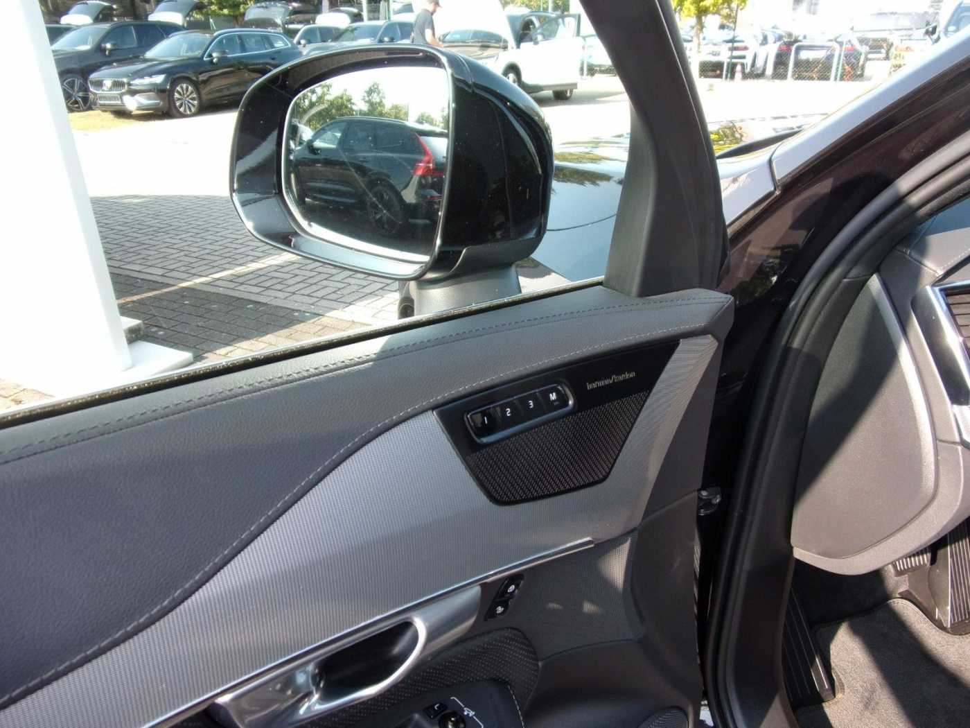 Volvo XC90 – Bild 16