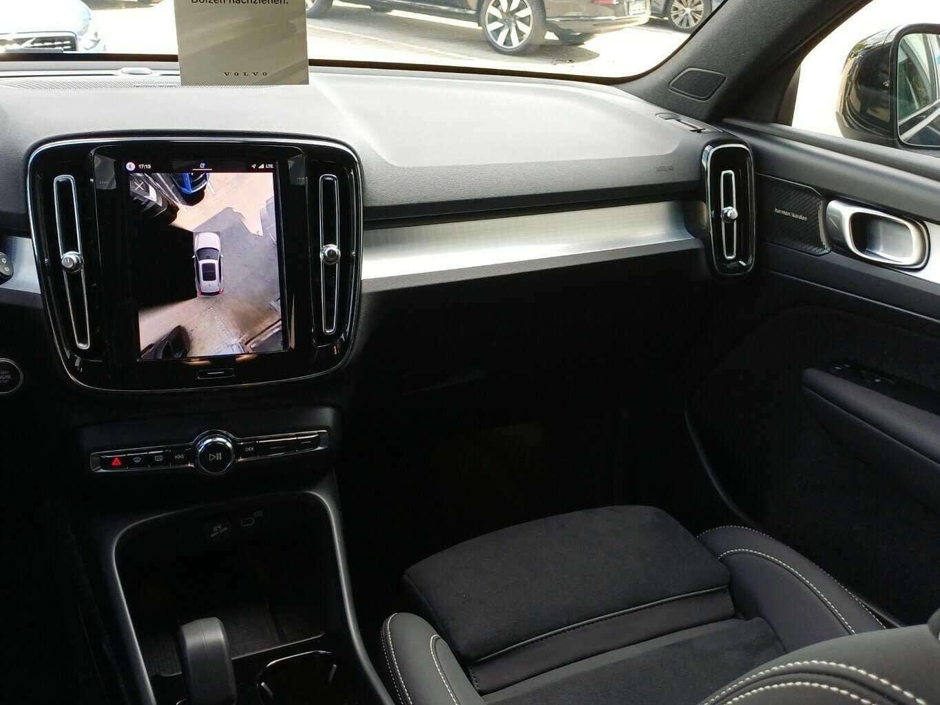Volvo XC40 – Bild 12