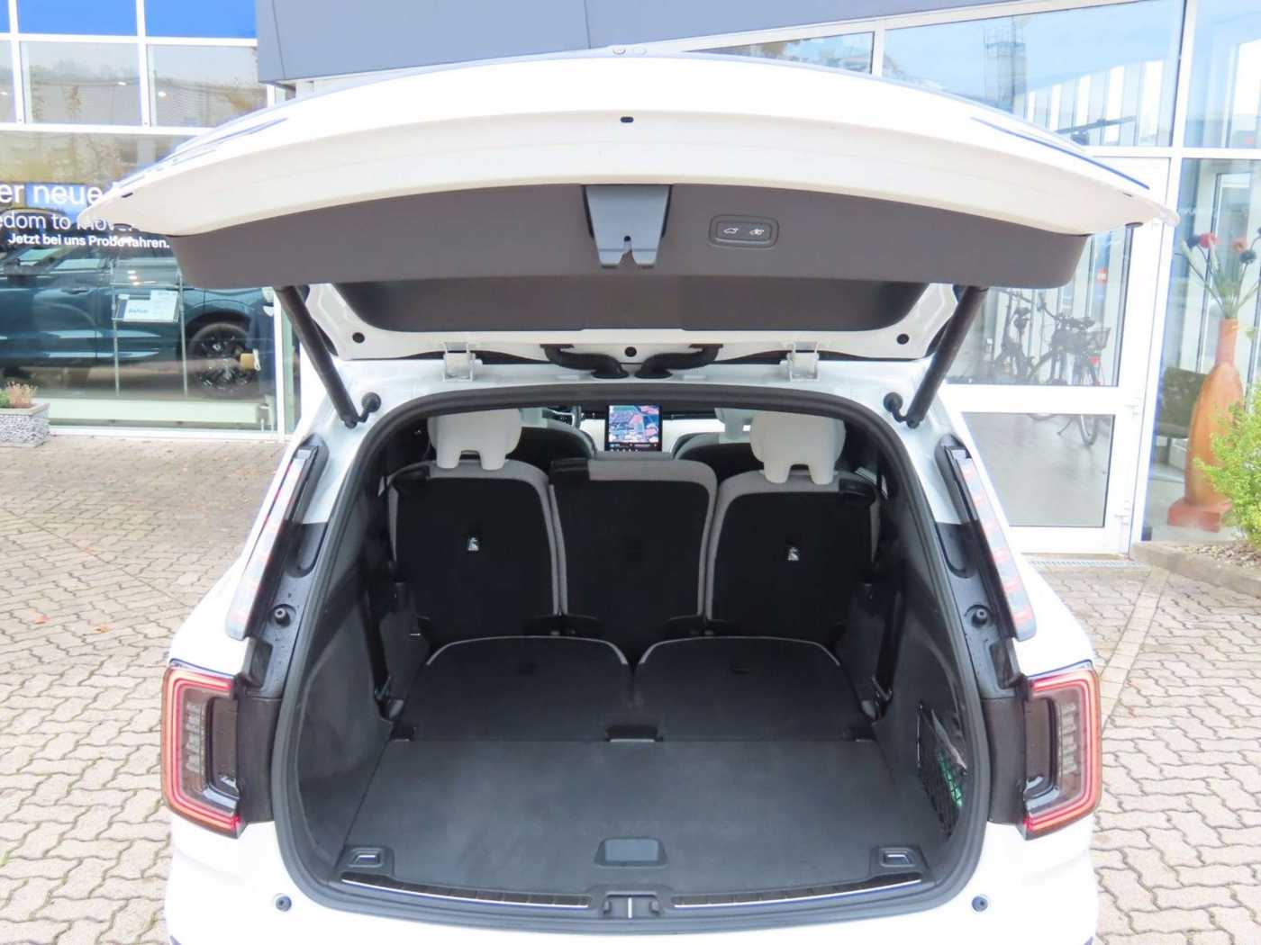 Volvo EX90 – Bild 15