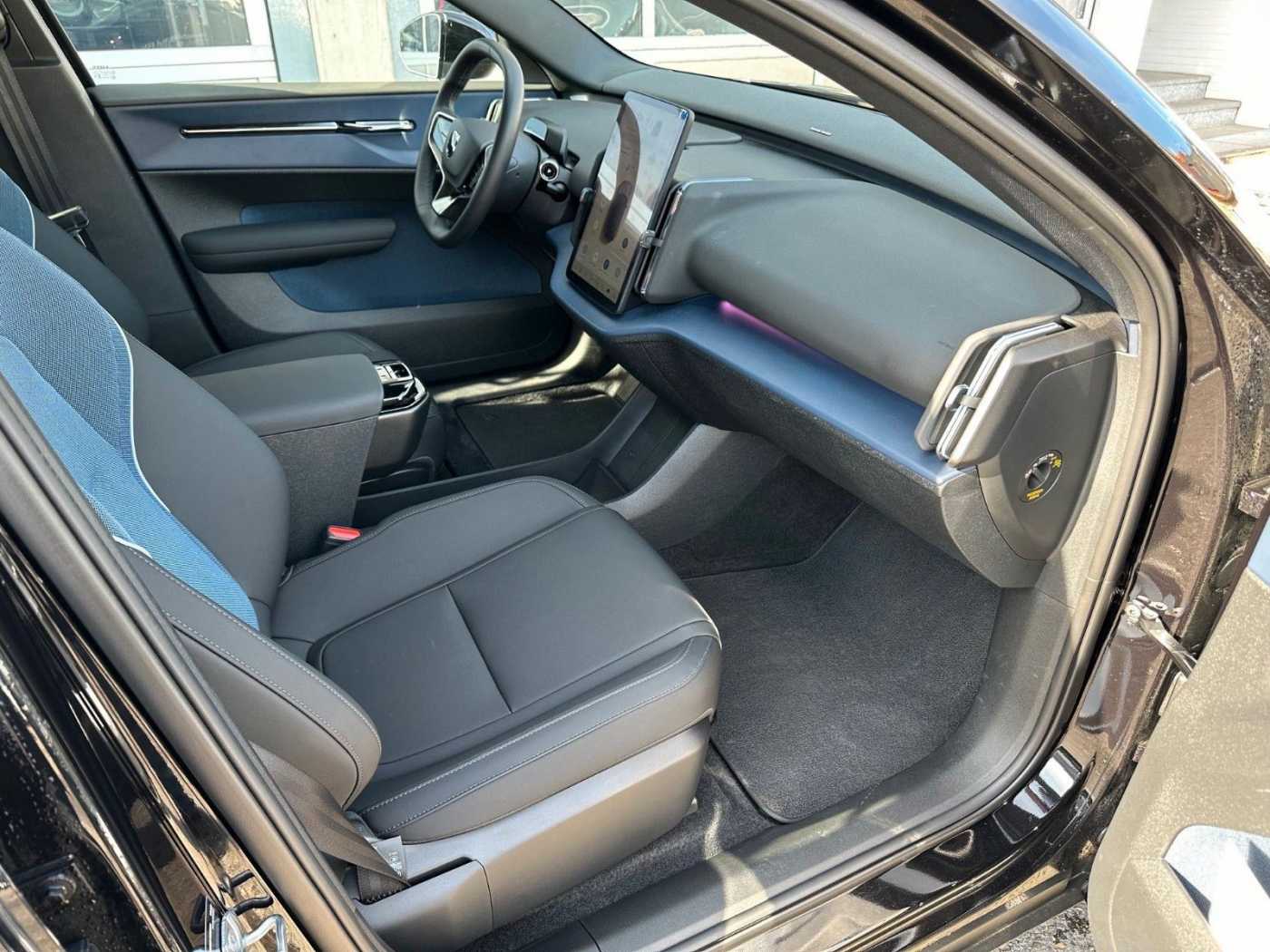 Volvo EX30 – Bild 3