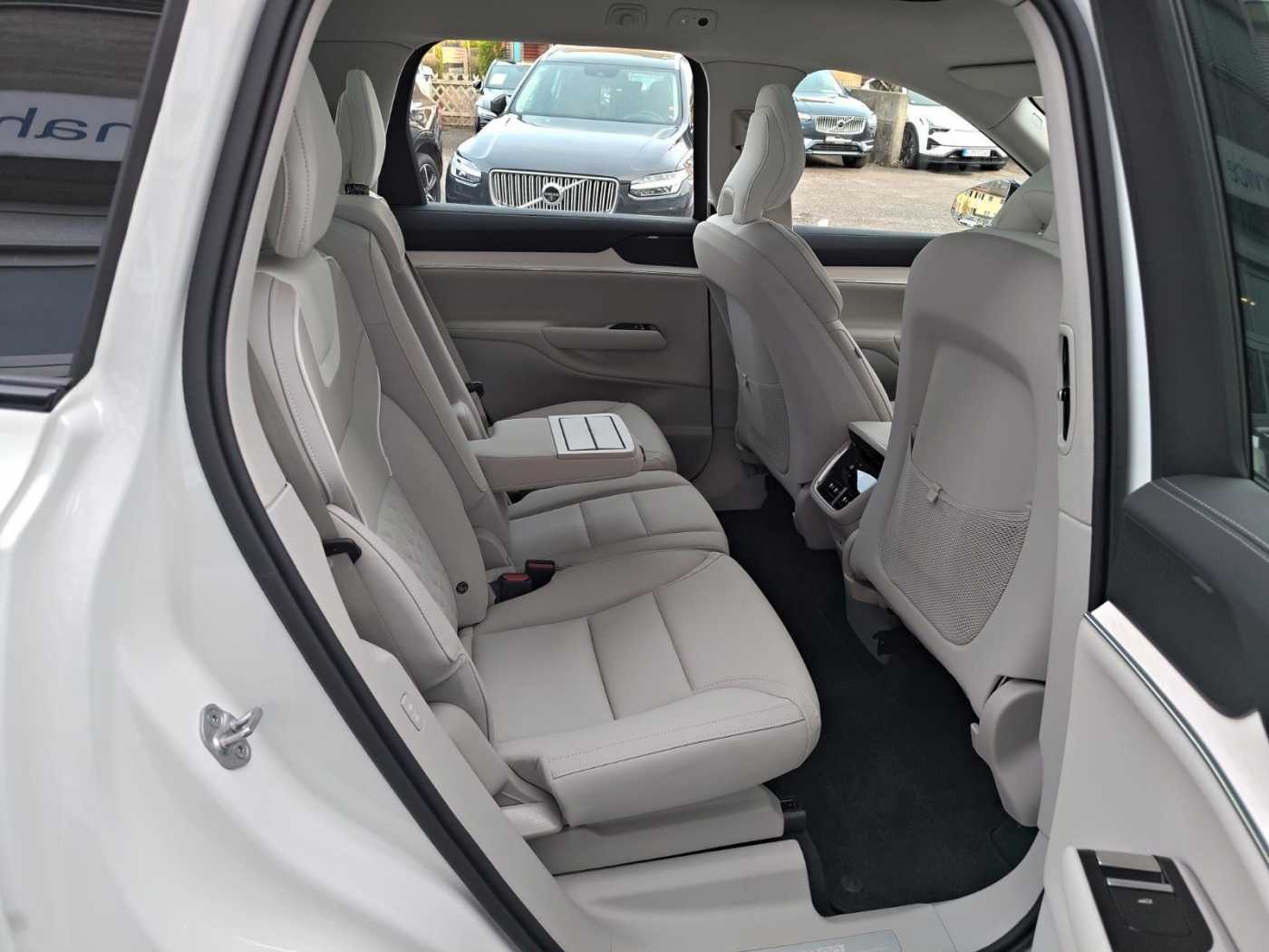 Volvo EX90 – Bild 9