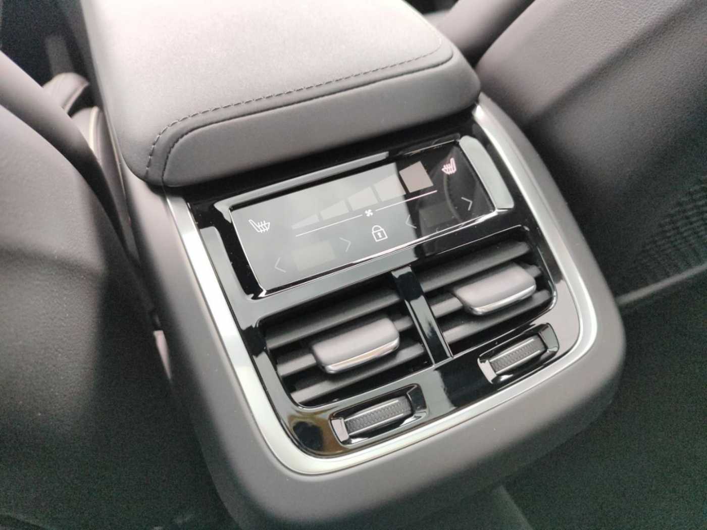 Volvo XC60 – Bild 25
