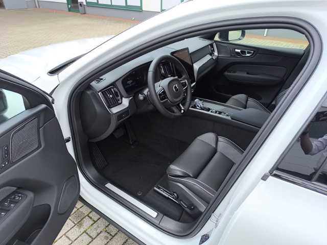 Volvo XC60 – Bild 11