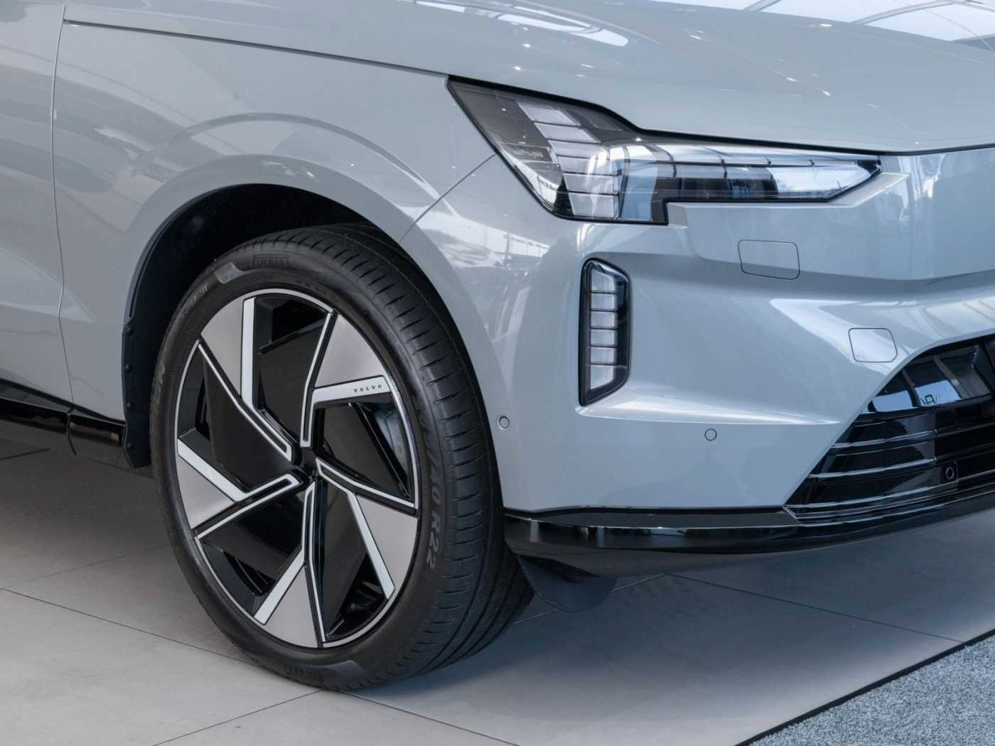 Volvo EX90 – Bild 3