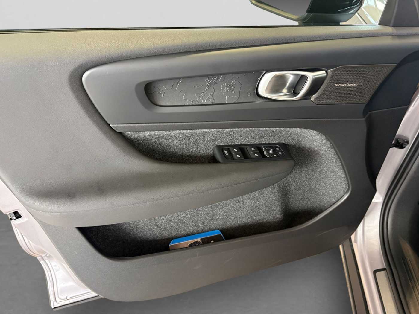 Volvo EX40 – Bild 11