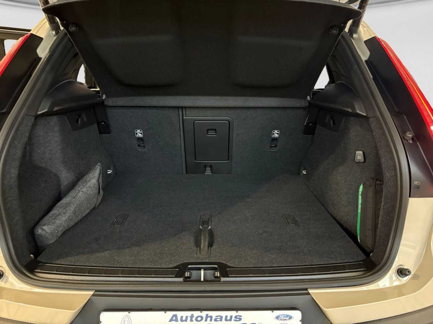 Volvo XC40 – Bild 23