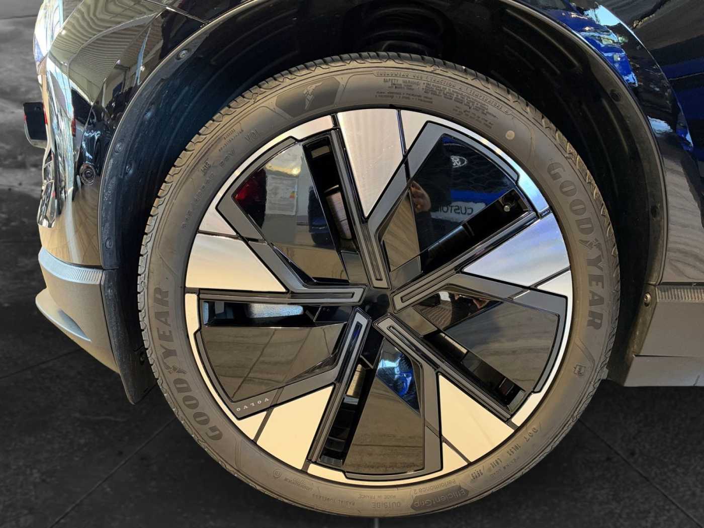 Volvo EX30 – Bild 9