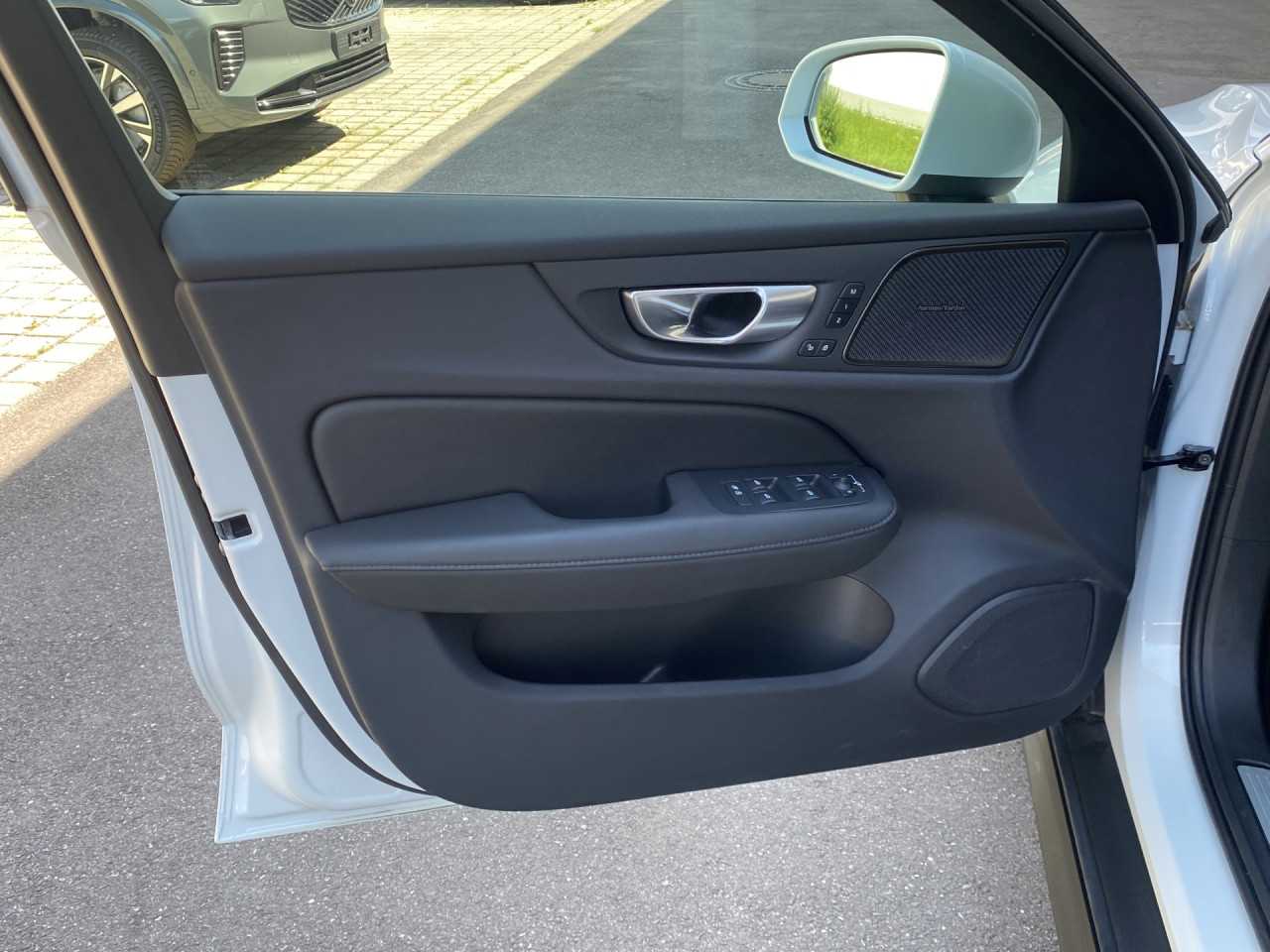 Volvo V60 Cross Country – Bild 10