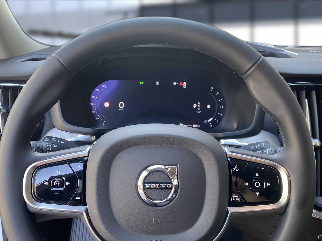 Volvo V60 Cross Country – Bild 13