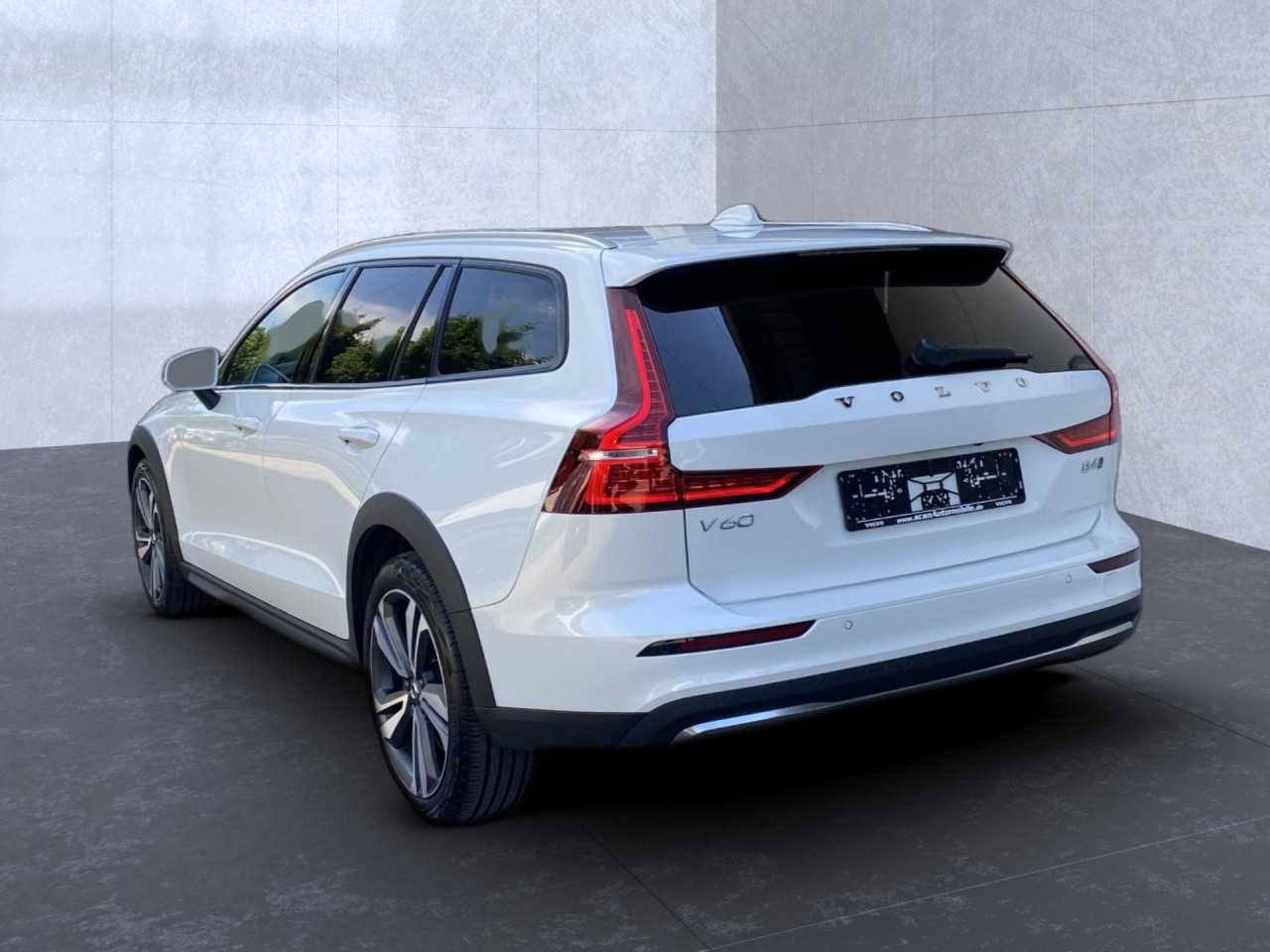 Volvo V60 Cross Country – Bild 3