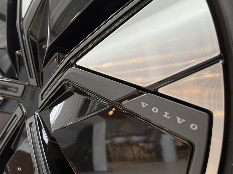 Volvo EX30 – Bild 14
