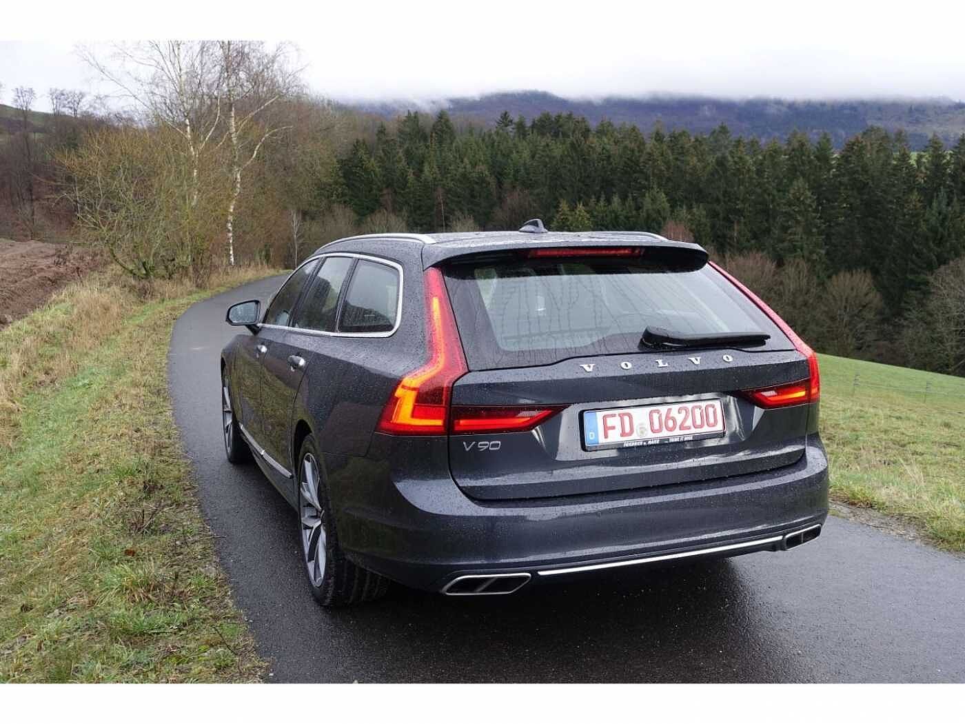 Volvo V90