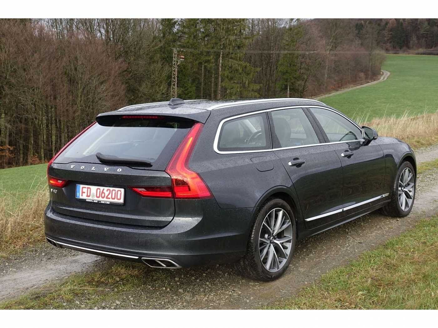 Volvo V90