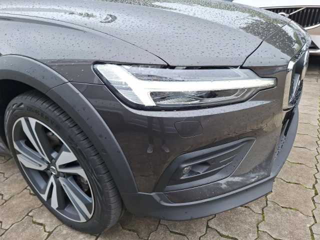 Volvo V60 Cross Country – Bild 16