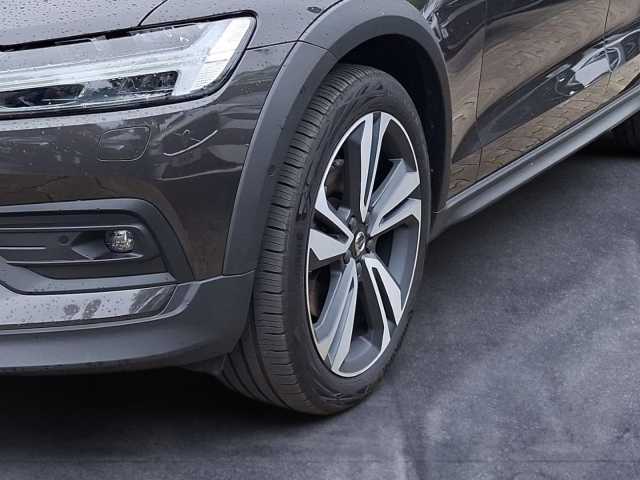 Volvo V60 Cross Country – Bild 6