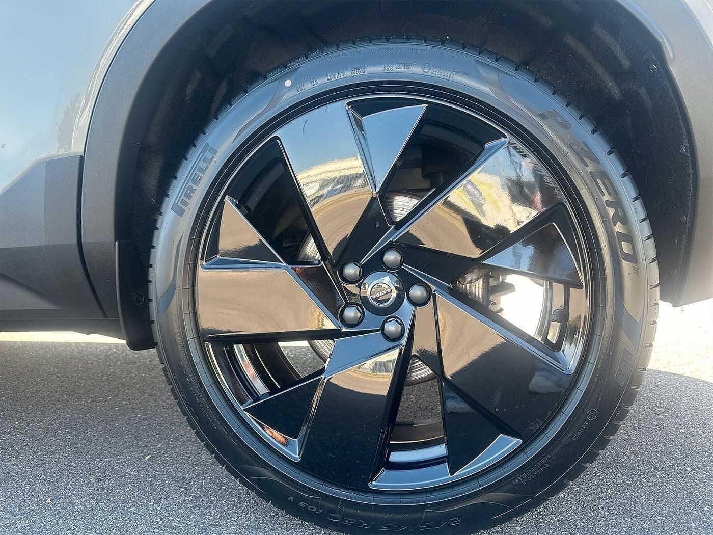 Volvo XC40 – Bild 2